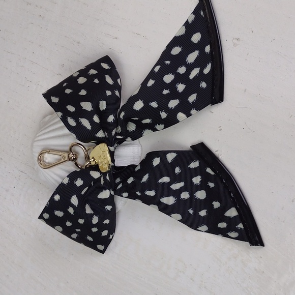 Betsey Johnson Black & White Polka Dot Bow & Gold "XOX Betsey Heart" Purse Bling - Picture 7 of 10